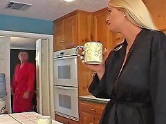 Blonde Teen And Mom Fuck Dad Usb
